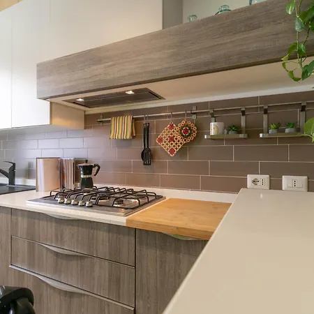 Апартаменты Mamma Ciccia - Casa Laura Elegant & Spacious *