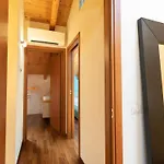 Mamma Ciccia - Casa Laura Elegant & Spacious Appartement *
