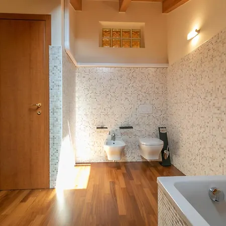 Mamma Ciccia - Casa Laura Elegant & Spacious Apartmán Mandello del Lario