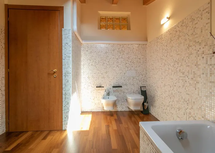 Mamma Ciccia - Casa Laura Elegant & Spacious Apartamento Mandello del Lario