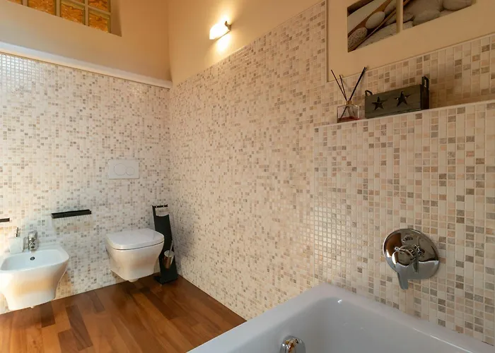 Mamma Ciccia - Casa Laura Elegant & Spacious Apartamento Mandello del Lario