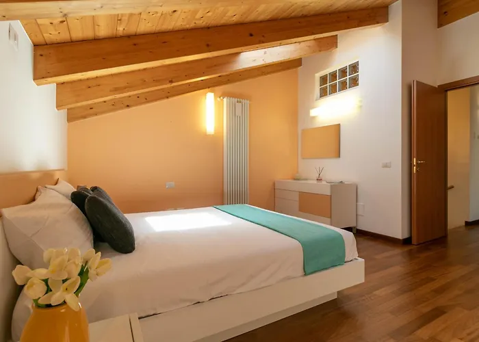 Apartamento Mamma Ciccia - Casa Laura Elegant & Spacious Mandello del Lario