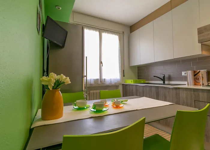 Mamma Ciccia - Casa Laura Elegant & Spacious Mandello del Lario