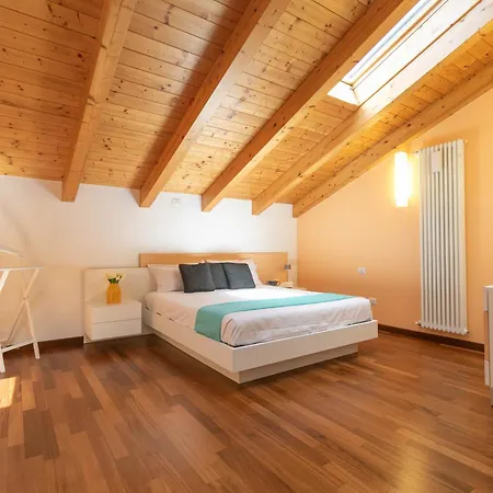 Mamma Ciccia - Casa Laura Elegant & Spacious Appartement Mandello del Lario