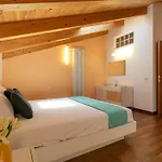 Apartman Mamma Ciccia - Casa Laura Elegant & Spacious Mandello del Lario